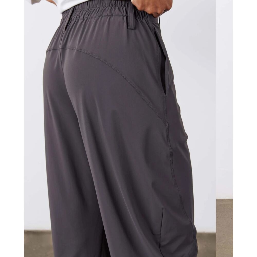 Ruti Women's The Wide-Ish Elastic Waist Pants In Graphite 6P - Picture 5 of 8